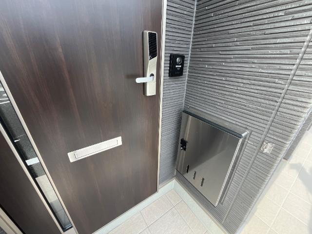 玄関　電子キー