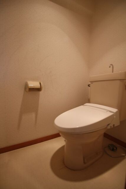 トイレ　別室の参考写真です。※現況優先