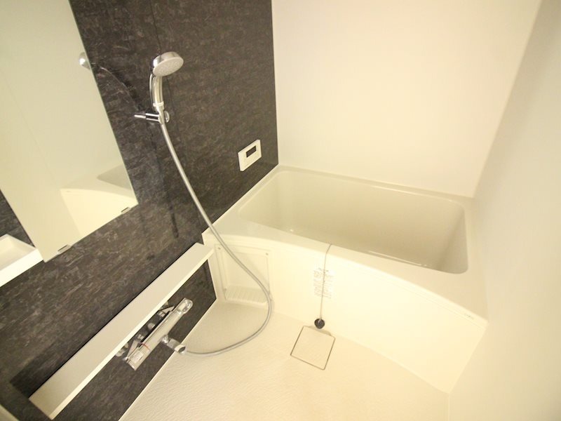 バス・シャワールーム　別号室イメージ