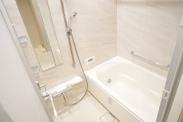 バス・シャワールーム　バス※別部屋参考写真