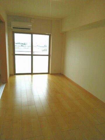 居室・リビング　ゆったりとしたリビングです