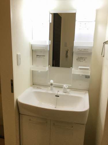 洗面設備　シャワー付洗面台♪