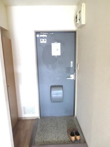 玄関　★靴箱付き玄関★