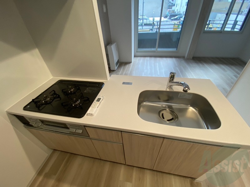 キッチン　３口システムキッチンなので、すぐお料理に使えます！