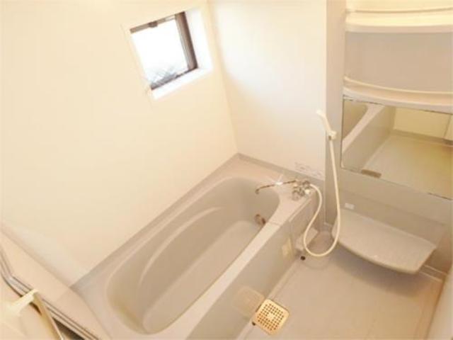 バス・シャワールーム　追い炊き機能付きバスルーム