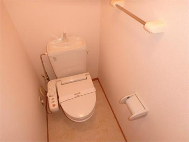 トイレ　ウォシュレット付き