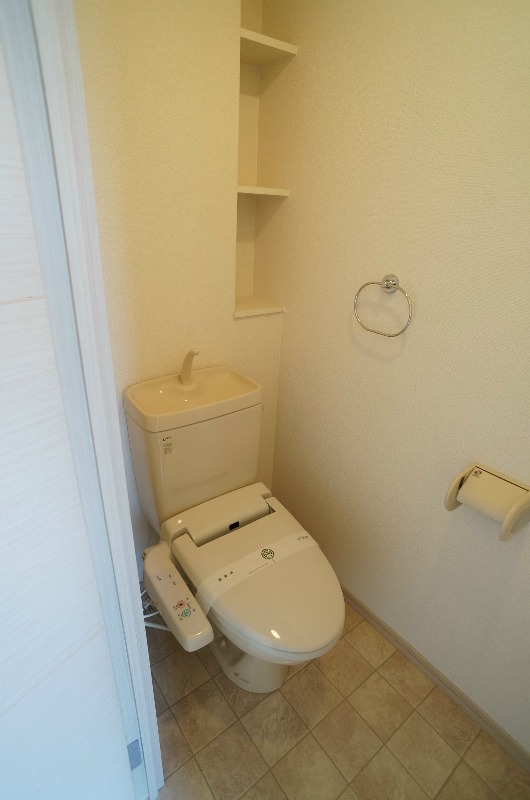 トイレ　別号室