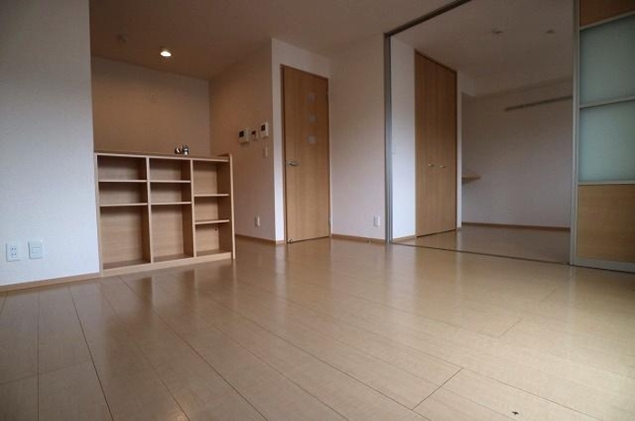 居室・リビング　インターネットが無料で使えます。