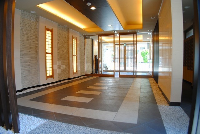 エントランス　エントランス　きれい