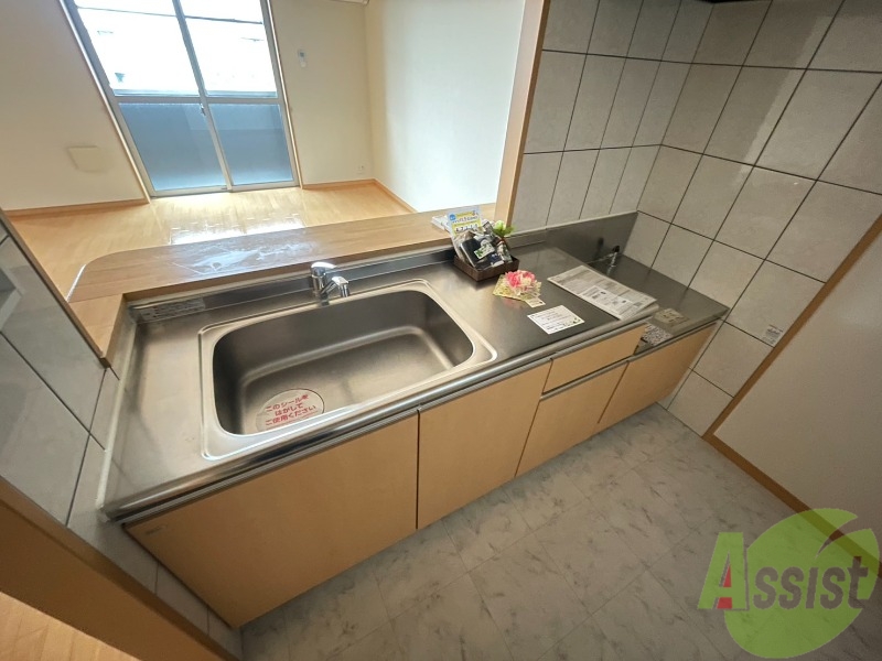 キッチン　キッチンは調理スペースもあり使いやすいです。