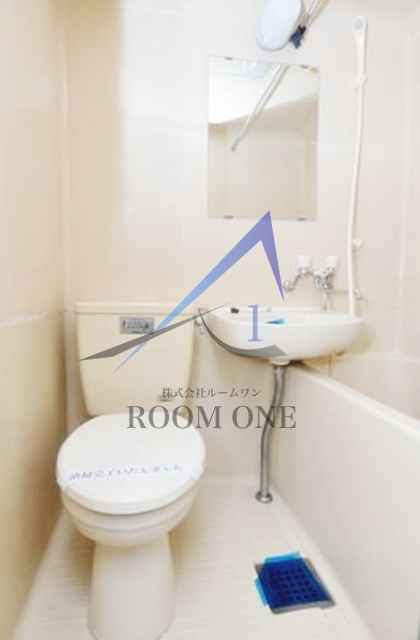 バス・シャワールーム　お風呂です。