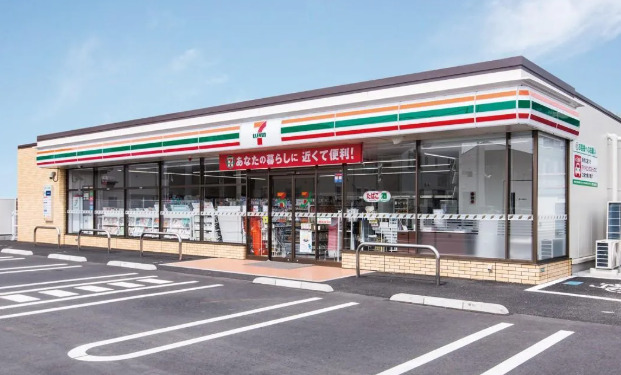 コンビニ　セブンイレブン 東金田間店（コンビニ）まで787m