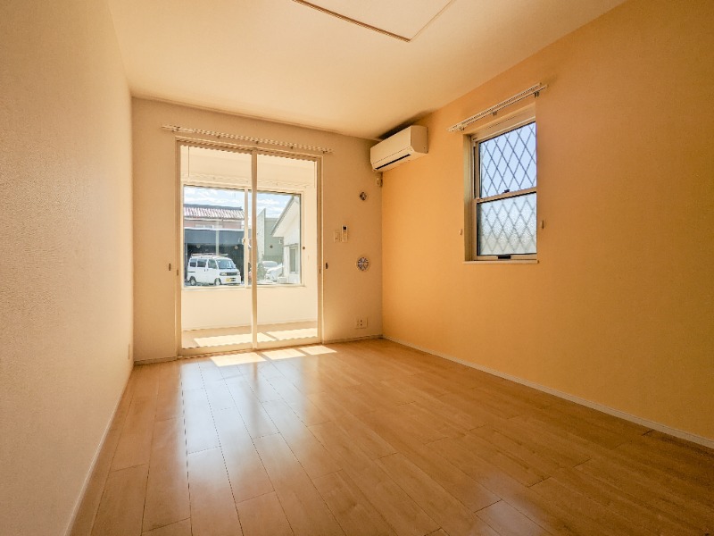 居室・リビング　図面と現状に相違がある場合には現状を優先