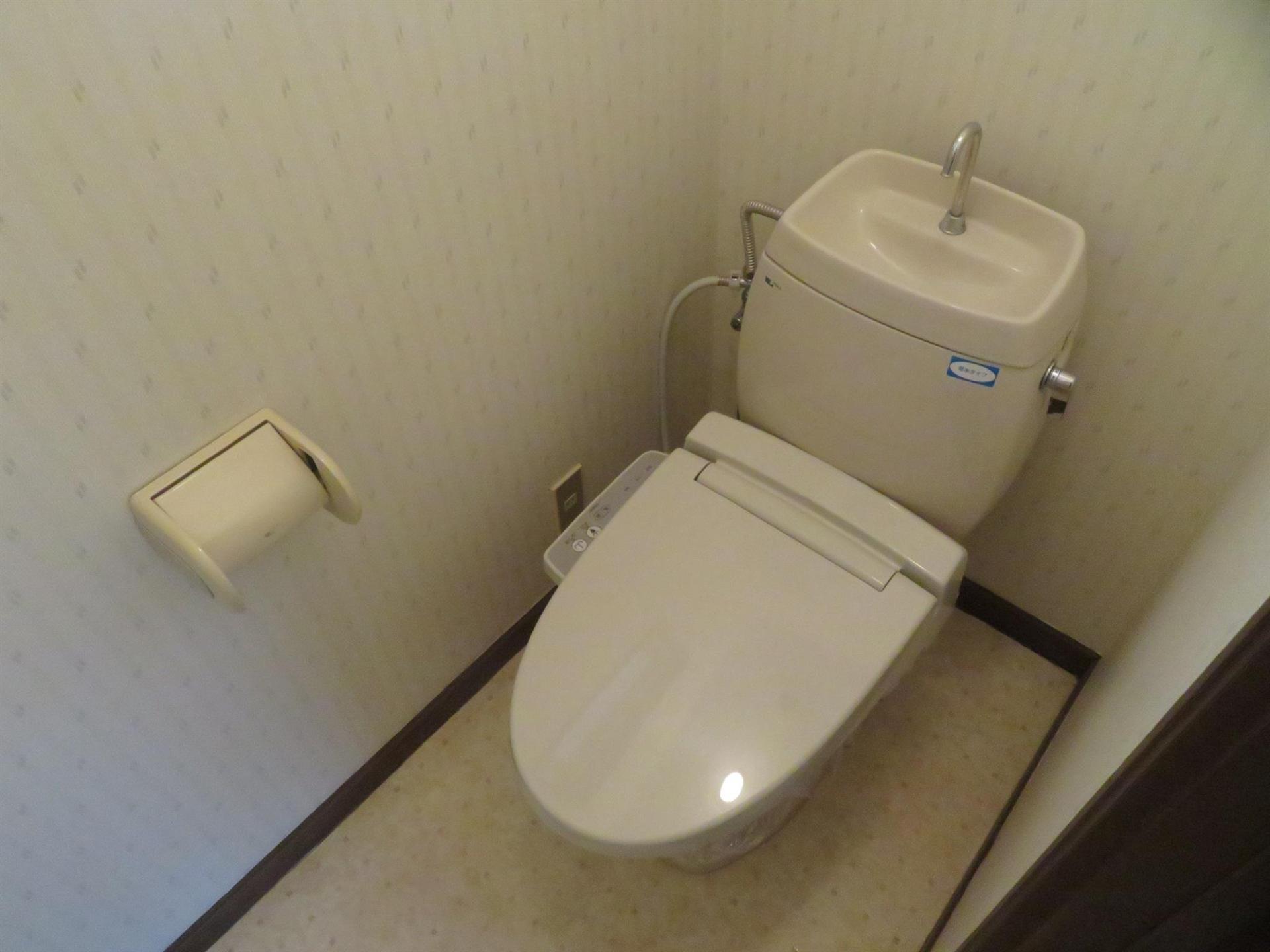 トイレ　温水洗浄便座で快適トイレ生活を☆