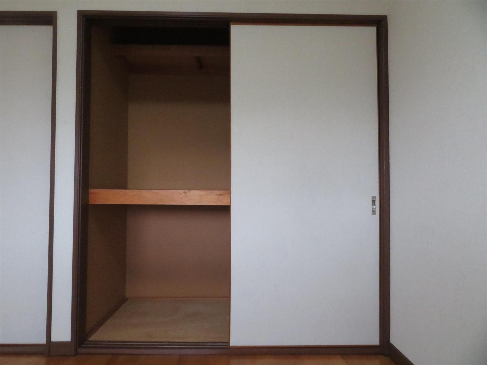 収納　高さ・仕切りもありたっぷり収納可能です。