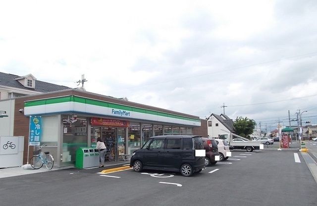コンビニ　ファミリーマート東沖野店様（コンビニ）まで390m
