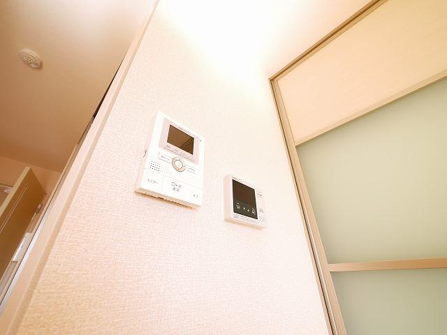 その他設備　お顔が見えるモニター付きインターホンで安心。