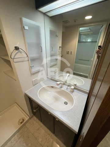 洗面設備　リーガル西梅田　独立洗面台