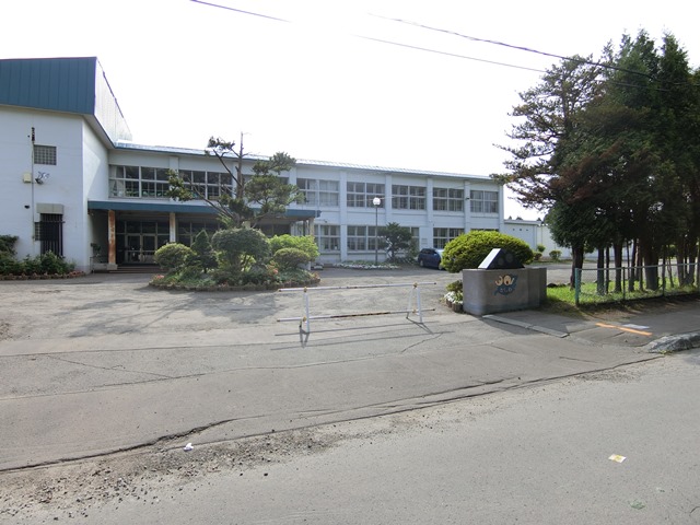 小学校　恵庭市立柏小学校（小学校）まで243m