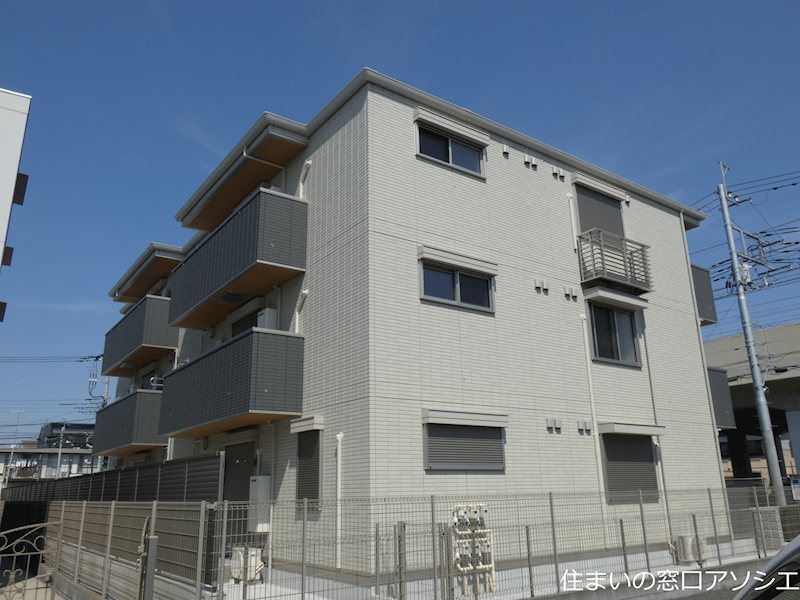 建物外観　カーサ ルビアのご紹介は住まいの窓口アソシエにお任せ下さい。