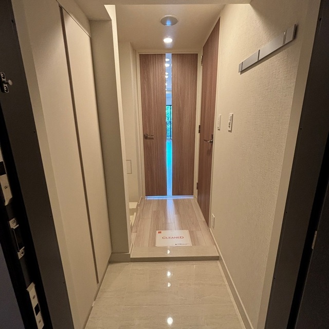 玄関　※写真は同タイプ住戸です。