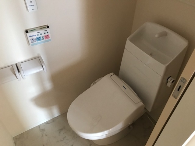 トイレ　シャワー付トイレ