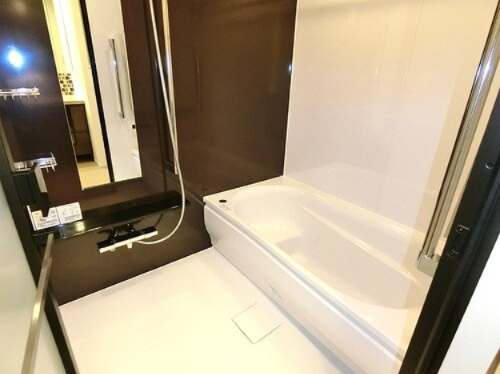 バス・シャワールーム　別部屋参考写真