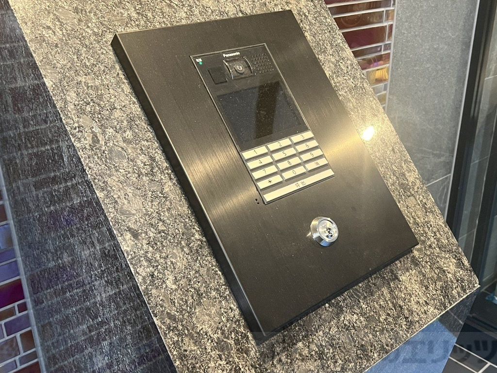 セキュリティ　エントランス