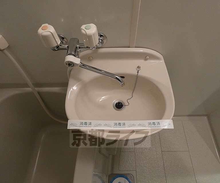 洗面設備　洗面台です。