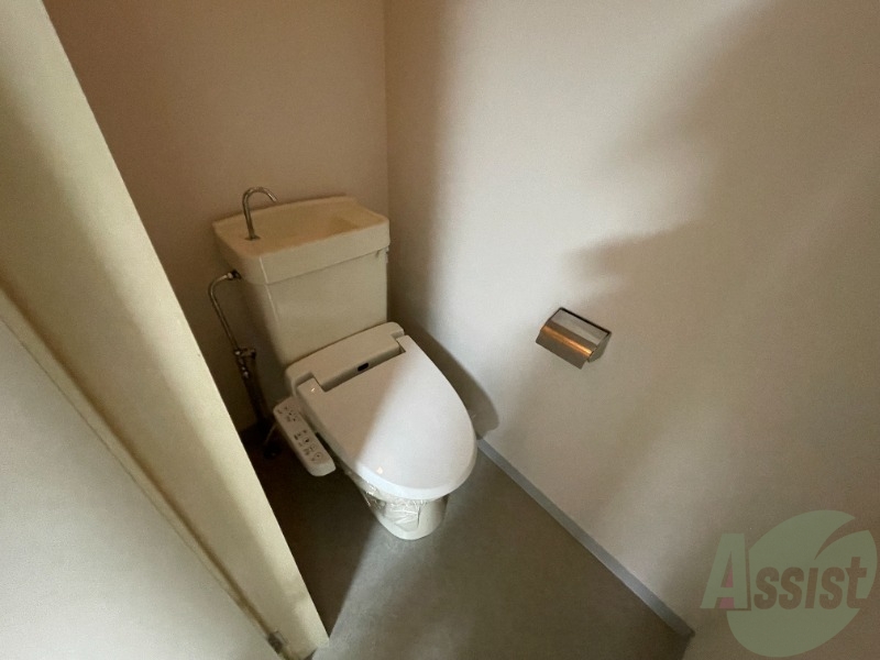 トイレ　トイレは清潔感があり安心して使用できそうです。