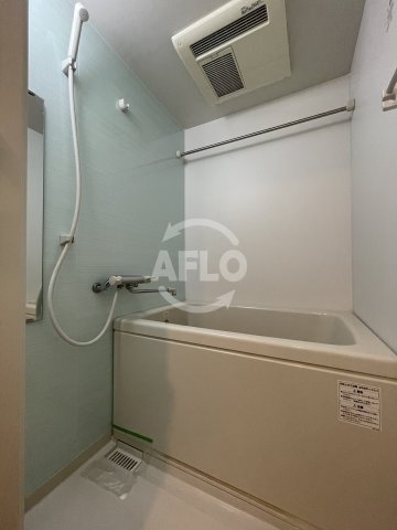 バス・シャワールーム　アドバンス西梅田IIIエミネンス　浴室