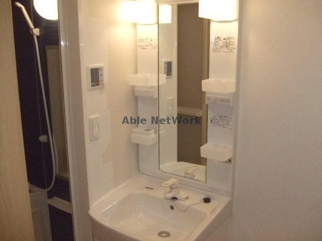 洗面設備　同型タイプ