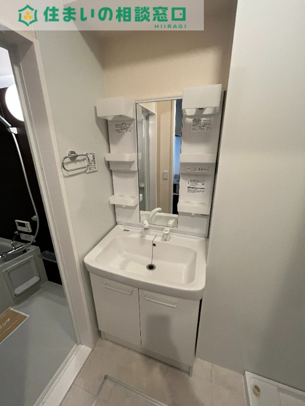 洗面設備　同型