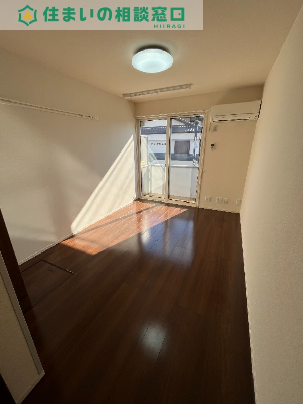 居室・リビング　同型