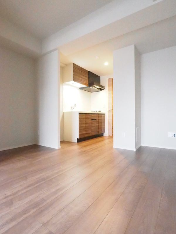 居室・リビング　☆明るい洋室☆