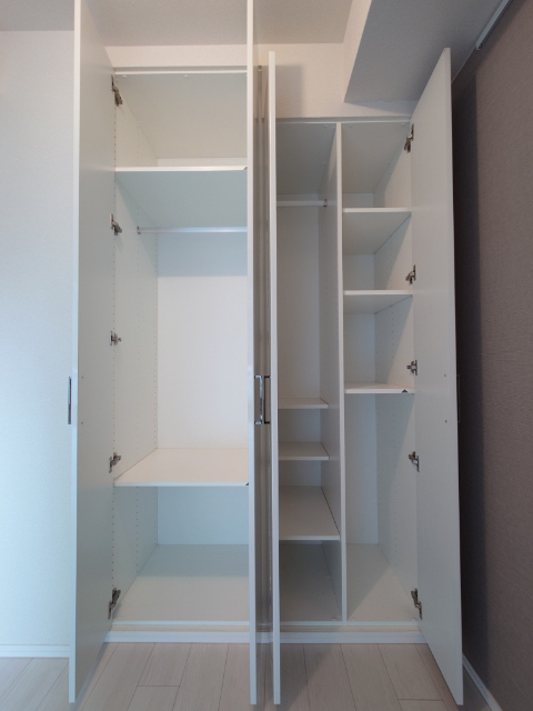 収納　洋室の収納