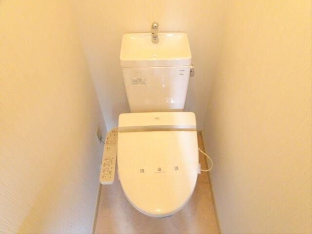 トイレ　■温水洗浄便座