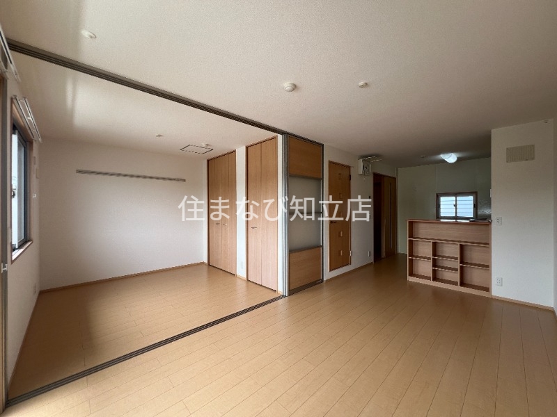 居室・リビング　同型別部屋写真