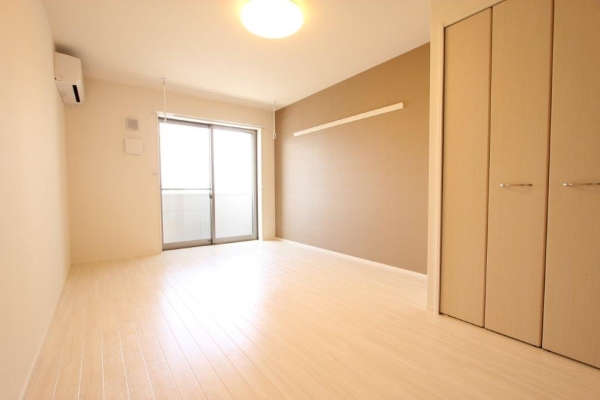 居室・リビング　日当たり良好9.1帖の居室