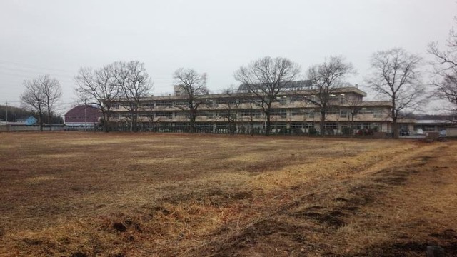 中学校　小山市立桑中学校（中学校）まで1113m