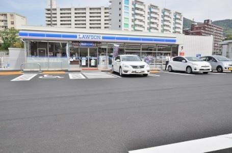 コンビニ　ローソン八幡幸神三丁目店（コンビニ）まで960m