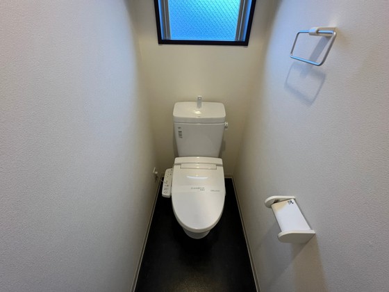 トイレ　※別部屋の写真です