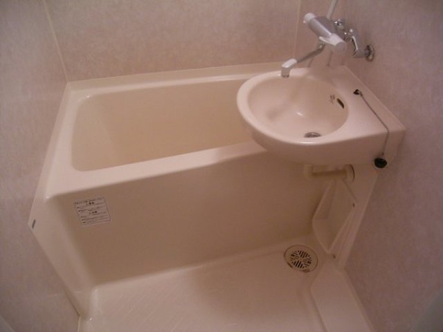 バス・シャワールーム　バスルーム