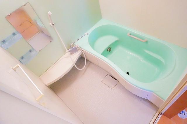 バス・シャワールーム　浴室