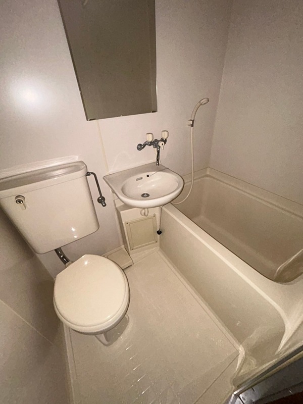 バス・シャワールーム　別部屋参考写真