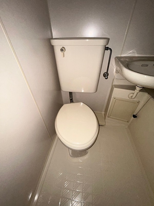 トイレ　別部屋参考写真