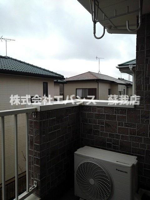 バルコニー　陽当たり良好なバルコニーです