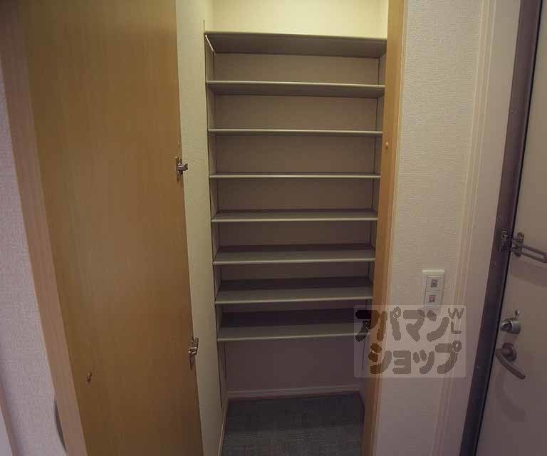 収納　たくさん入る靴箱。