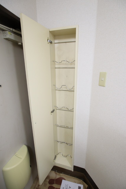玄関　玄関　下駄箱
