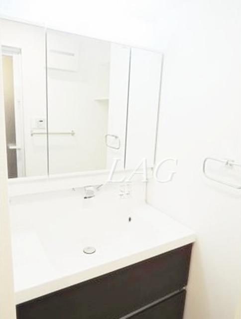 洗面設備　洗面台です。